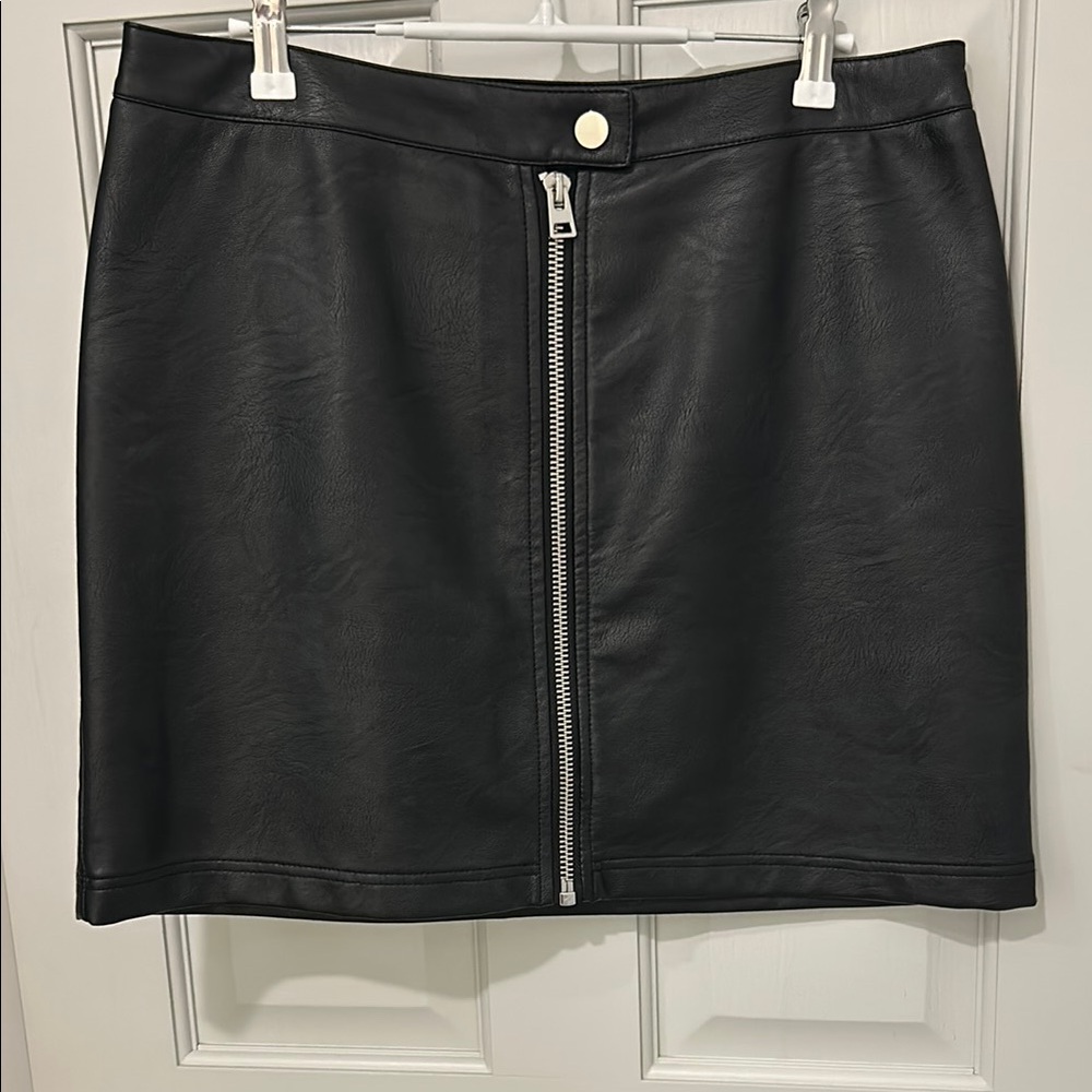 Topshop Black Leather Skirt with Zipper US size 10 large